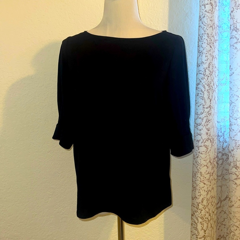 Great pleated short sleeve tee